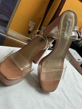 Steve Madden Nude Heals with transparent straps size 10